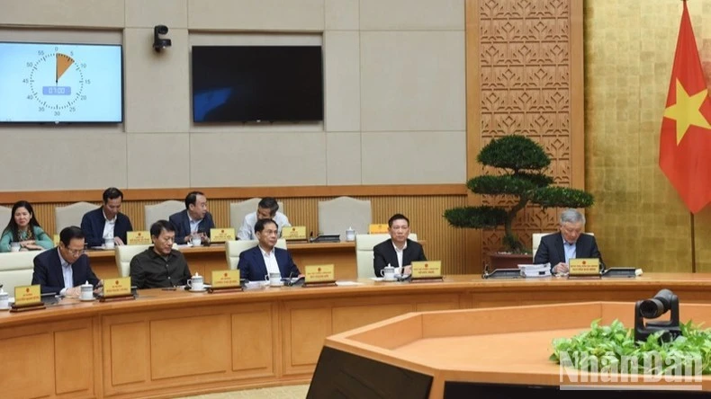 Các Thành viên Chính phủ tham dự phiên họp (Ảnh: Trần Hải).