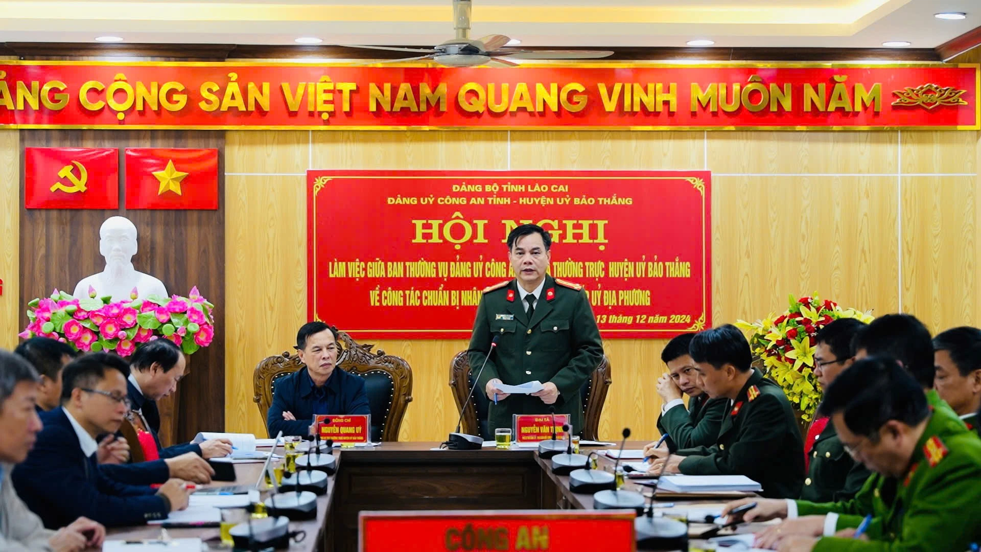 lanh-dao-cong-an-tinh-phat-bieu-ket-luanbuooir-lam-viec.jpg