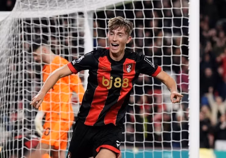 Huijsen có điều khoản giải phóng hợp đồng với Bournemouth là 50 triệu bảng. Ảnh: Getty