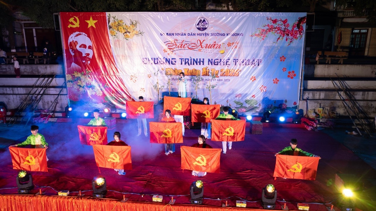 Tiết mục văn nghệ đặc sắc tại chương trình. mk1.jpg