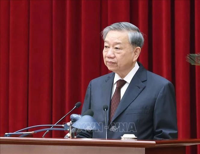 Tổng Bí thư Tô Lâm phát biểu khai mạc Hội nghị lần thứ 11 Ban Chấp hành Trung ương Đảng khóa XIII. Ảnh: TTXVN