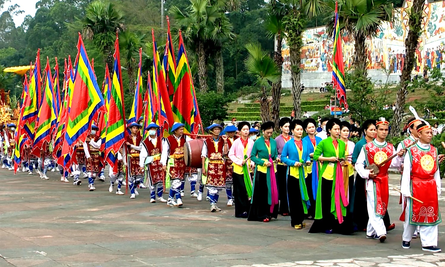 Tín ngưỡng thờ cúng Hùng Vương ở Phú Thọ được UNESCO ghi danh Di sản văn hóa phi vật thể đại diện nhân loại. b2.jpg