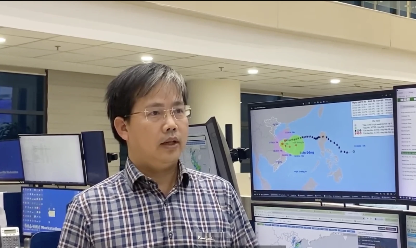 Ông Mai Văn Khiêm, Giám đốc Trung tâm Dự báo Khí tượng Thủy văn Quốc gia chia sẻ với báo chí.