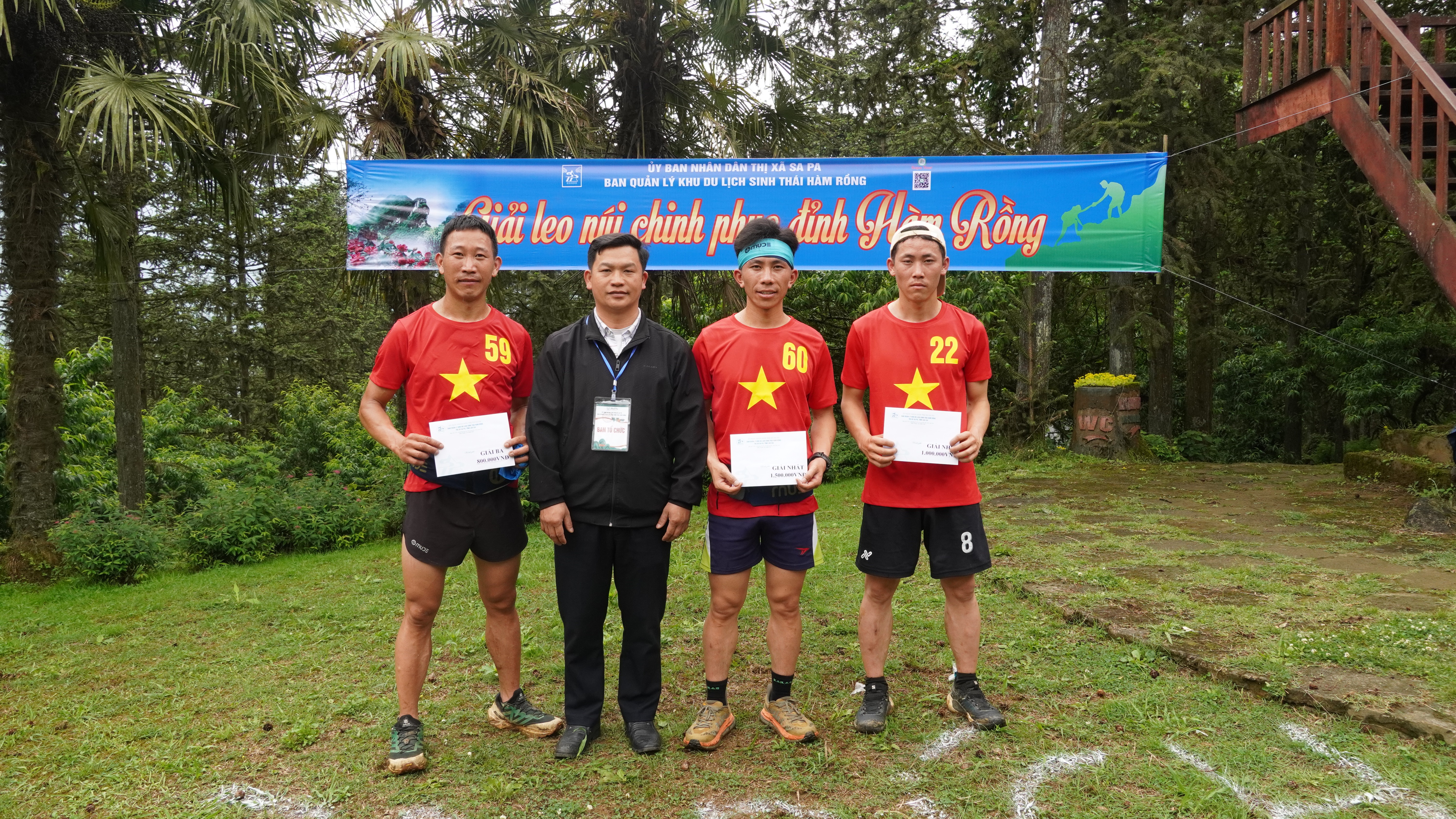 Trao giải cho các vận động viên đoạt giải. dsc08829.jpg