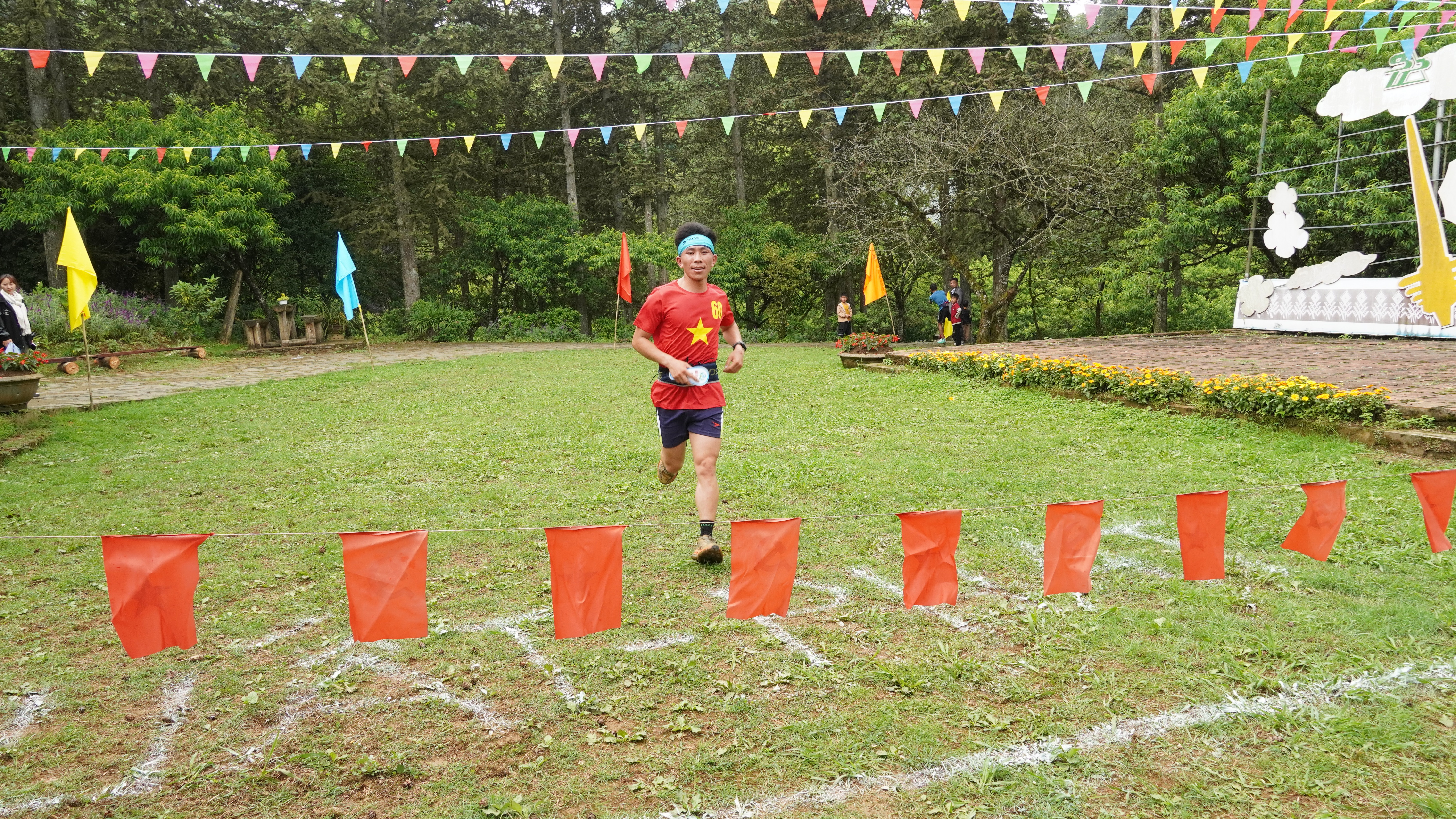 Cuộc thi diễn ra trong không khí sôi nổi. dsc08824.jpg