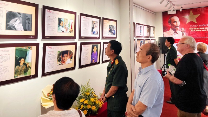 Triển lãm thu hút đông đảo công chúng trong và ngoài nước. img-0013-3350-6253-4168-3791.jpg