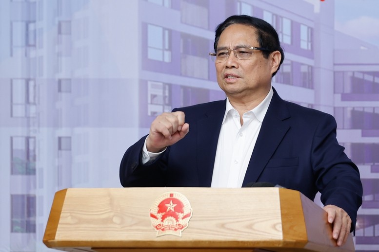 Thủ tướng Phạm Minh Chính chỉ đạo 10 nhóm nhiệm vụ, giải pháp quan trọng, trong đó có những giải pháp mang tính đột phá, đề xuất một số cơ chế thí điểm, như chỉ định thầu, xây nhà bằng cấu kiện lắp ghép sản xuất hàng loạt, cắt giảm ít nhất 30% thủ tục hành chính trong năm 2025 - Ảnh: VGP/Nhật Bắc Thủ tướng Phạm Minh Chính chỉ đạo 10 nhóm nhiệm vụ, giải pháp quan trọng, trong đó có những giải pháp mang tính đột phá, đề xuất một số cơ chế thí điểm, như chỉ định thầu, xây nhà bằng cấu kiện lắp ghép sản xuất hàng loạt, cắt giảm ít nhất 30% thủ tục hành chính trong năm 2025 - Ảnh: VGP/Nhật Bắc