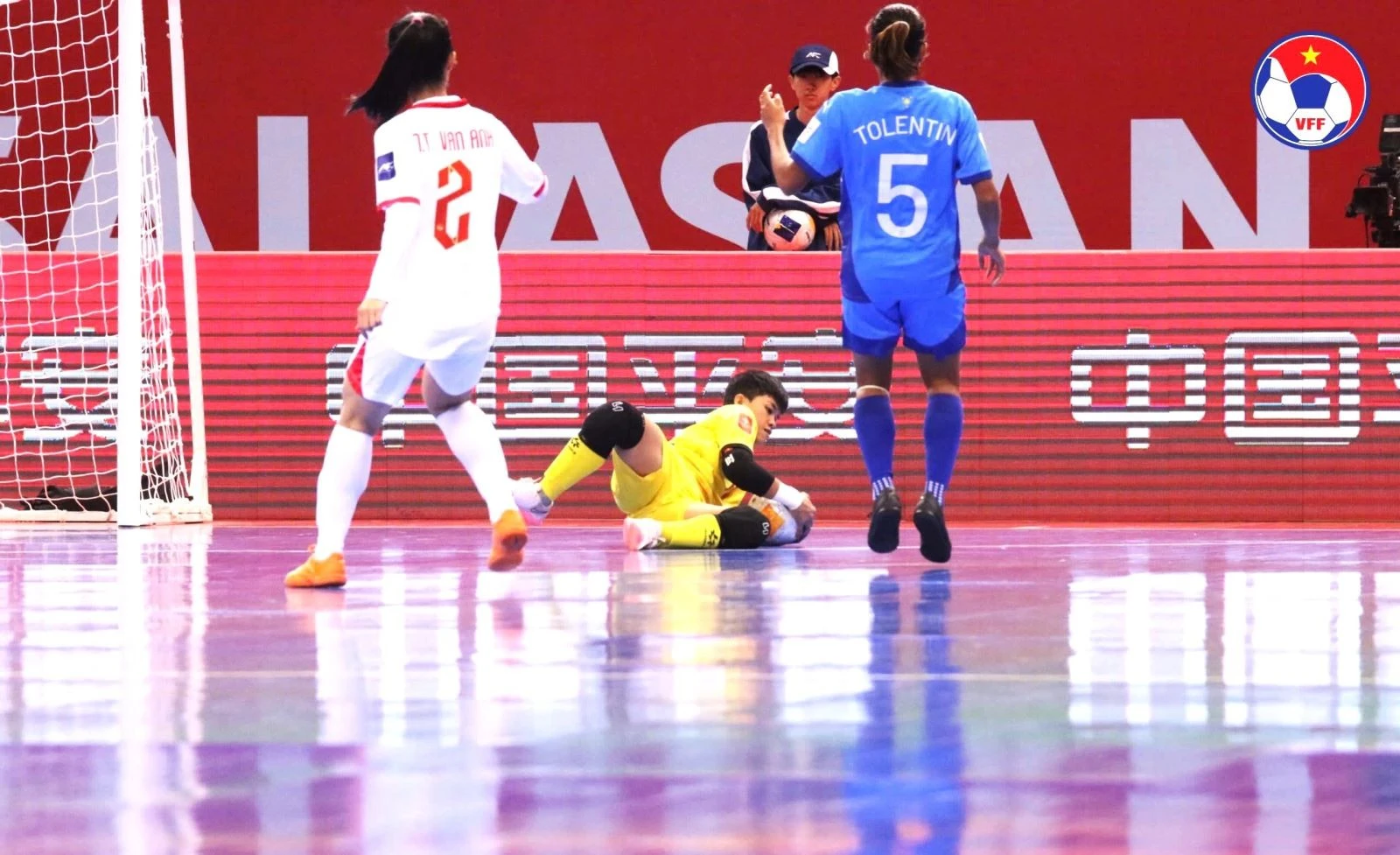 Đội tuyển Việt Nam giành trọn 6 điểm sau hai lượt trận mà còn chính thức ghi tên vào vòng tứ kết Giải Futsal nữ vô địch châu Á 2025. Ảnh: VFF