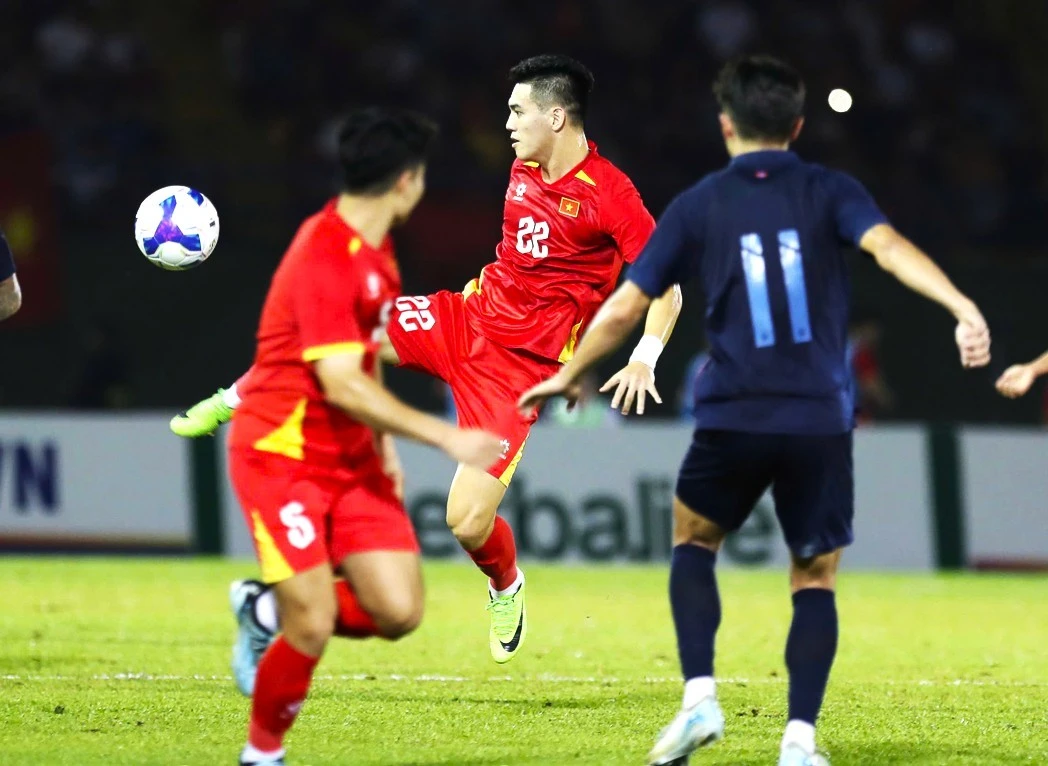 Tiến Linh là chân sút số 1 của bóng đá Việt Nam trong vài năm qua. Tuy nhiên, trong 10 trận gần nhất trong màu áo Bình Dương, chân sút này mới chỉ 1 lần lập công. Ảnh: VFF