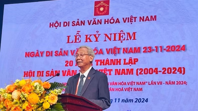 Phó Giáo sư, Tiến sĩ Đỗ Văn Trụ, Chủ tịch Hội Di sản Văn hóa Việt Nam phát biểu.