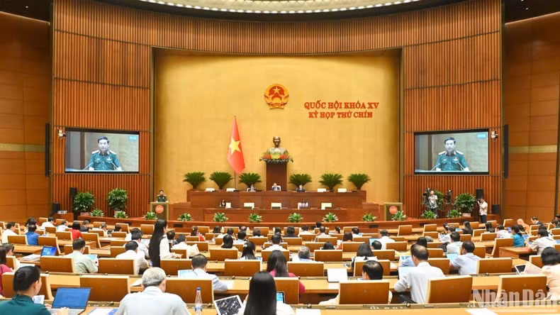 Quang cảnh phiên họp ở hội trường chiều 14/5. (Ảnh: BÙI GIANG)