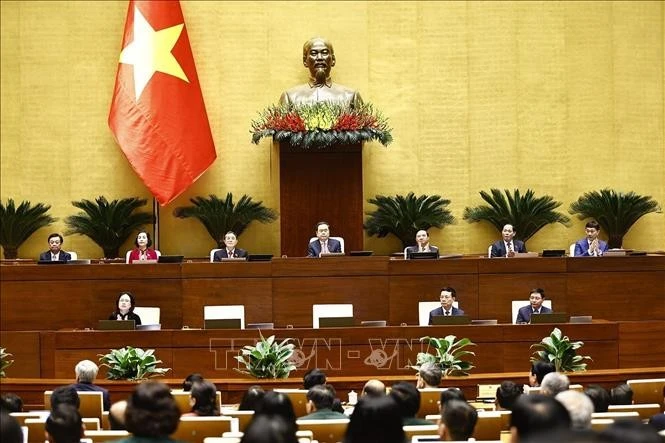 Chủ tịch Quốc hội Trần Thanh Mẫn và các Phó Chủ tịch Quốc hội chủ trì phiên bế mạc. Ảnh: Doãn Tấn/TTXVN