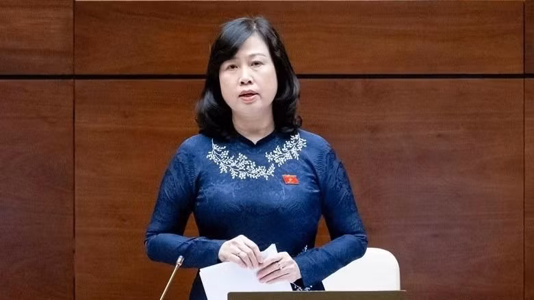 Bộ trưởng Y tế Đào Hồng Lan là một trong 3 trưởng ngành đăng đàn trả lời chất vấn tại Kỳ họp thứ 8, Quốc hội khóa XV.