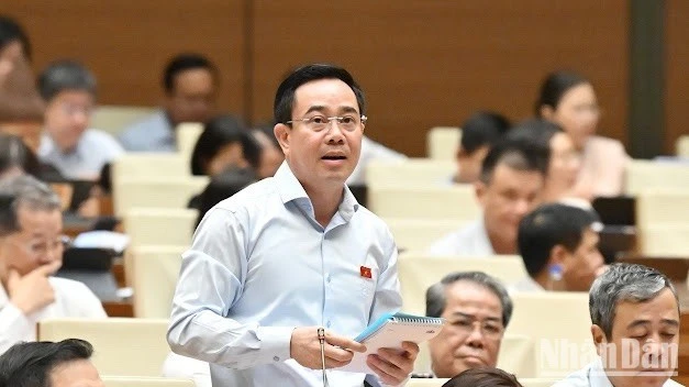 Đại biểu Nguyễn Văn Huy (Đoàn Thái Bình). (Ảnh: THỦY NGUYÊN)