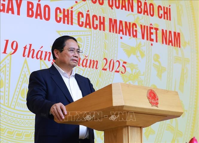 Thủ tướng Phạm Minh Chính chúc mừng các lãnh đạo, nguyên lãnh đạo các cơ quan báo chí Nhân kỷ niệm 100 năm Ngày Báo chí Cách mạng Việt Nam. Thủ tướng Phạm Minh Chính chúc mừng các lãnh đạo, nguyên lãnh đạo các cơ quan báo chí Nhân kỷ niệm 100 năm Ngày Báo chí Cách mạng Việt Nam.