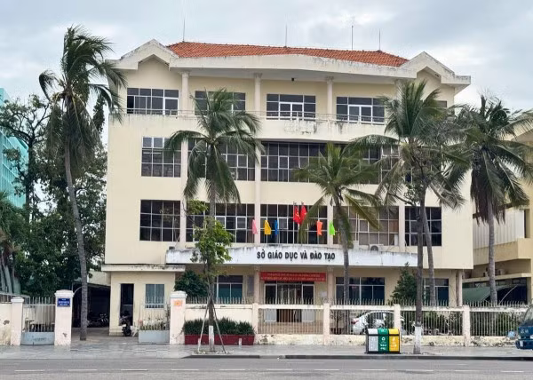 Sở GD&amp;ĐT Bình Thuận, nơi xảy ra sai phạm về quy định đấu thầu khiến nguyên Giám đốc Phan Đoàn Thái và 3 bị can khác bị khởi tố.