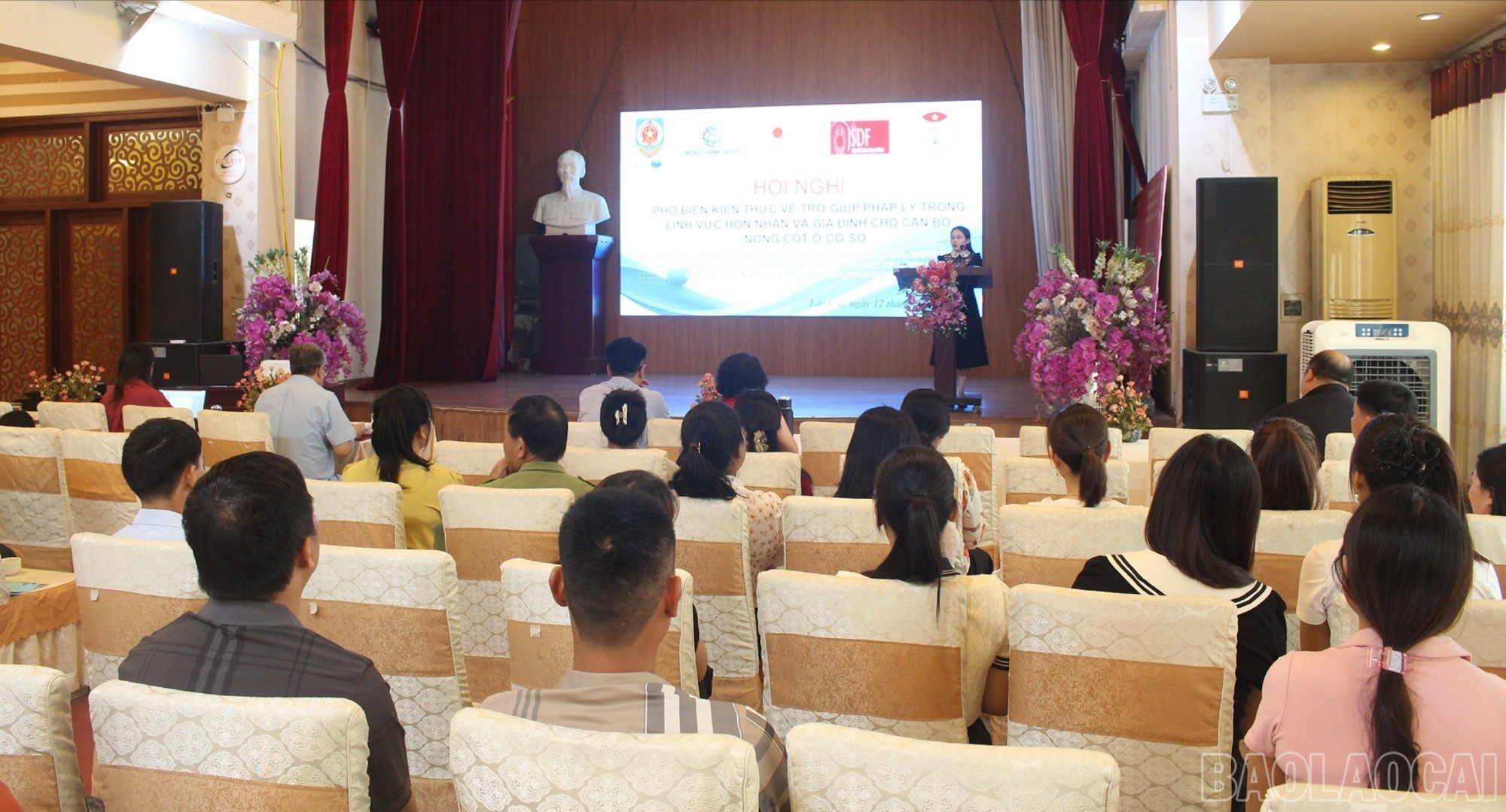 Quang cảnh hội nghị. baolaocai-br_img-5857.jpg