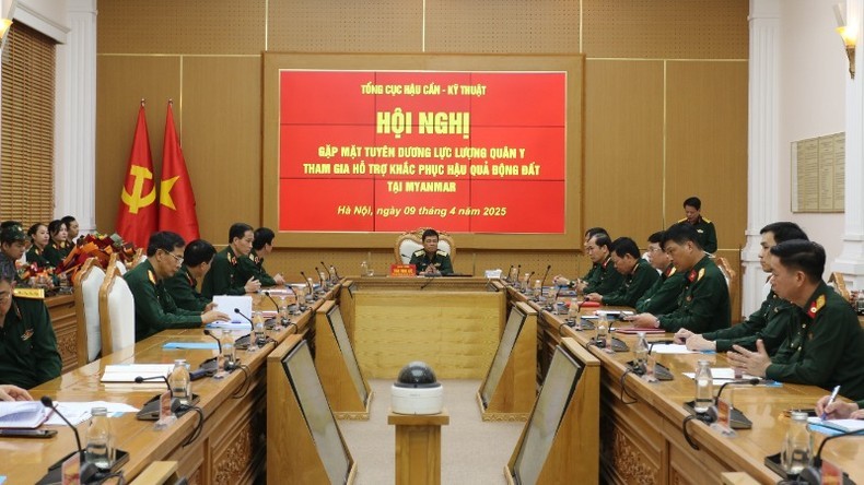 Toàn cảnh hội nghị gặp mặt tuyên dương lực lượng quân y. Toàn cảnh hội nghị gặp mặt tuyên dương lực lượng quân y.