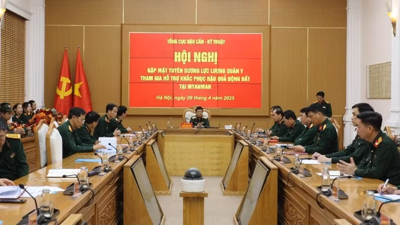 Toàn cảnh hội nghị gặp mặt tuyên dương lực lượng quân y.