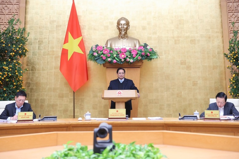 Thủ tướng Phạm Minh Chính chỉ đạo, với mục tiêu tăng trưởng GDP ít nhất 8% trong năm 2025, các bộ, ngành, địa phương phải có các chỉ tiêu tăng trưởng mới, trình các cấp có thẩm quyền thông qua để thực hiện - Ảnh: VGP/Nhật Bắc Thủ tướng Phạm Minh Chính chỉ đạo, với mục tiêu tăng trưởng GDP ít nhất 8% trong năm 2025, các bộ, ngành, địa phương phải có các chỉ tiêu tăng trưởng mới, trình các cấp có thẩm quyền thông qua để thực hiện - Ảnh: VGP/Nhật Bắc