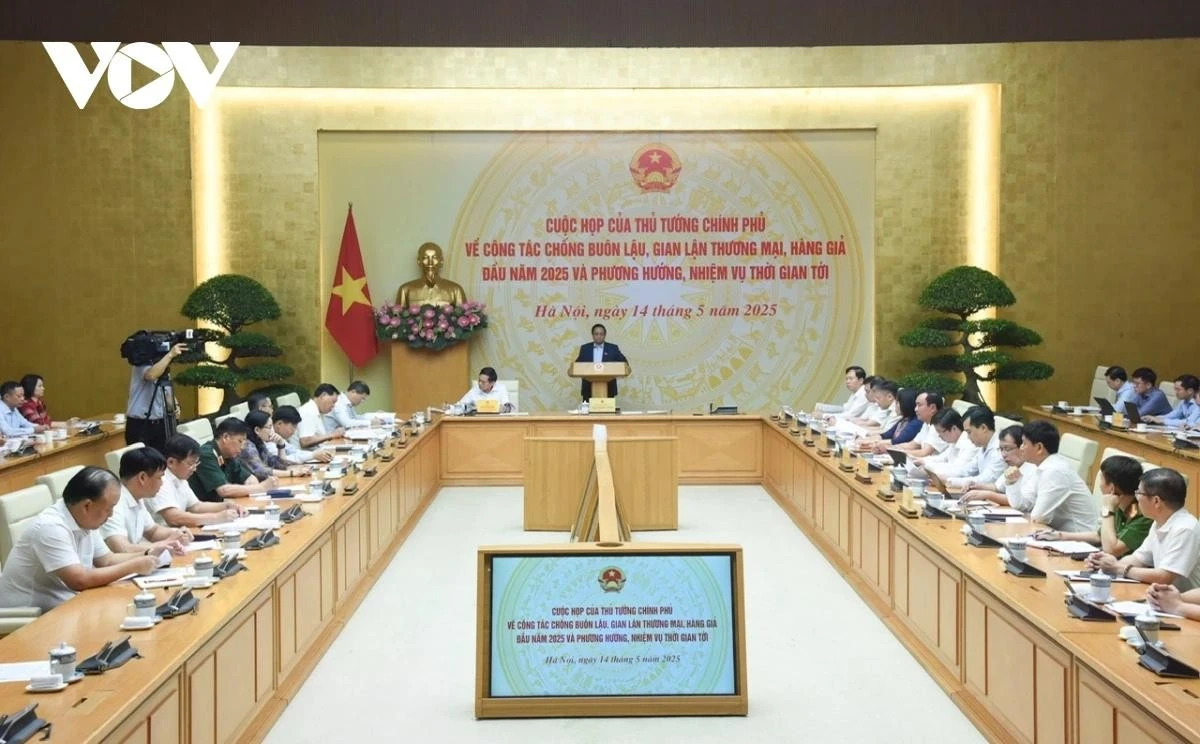 Toàn cảnh buổi họp.