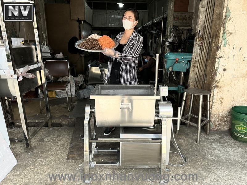 máy trộn 2.jpg