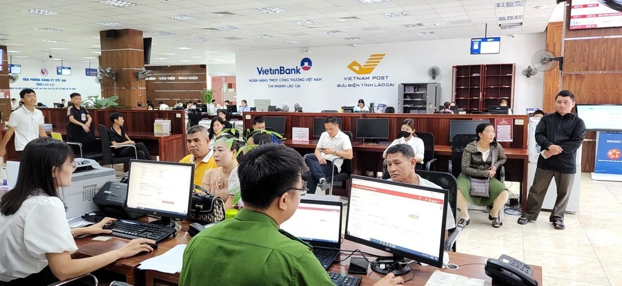 Cấp Căn cước tại Trung tâm hành chính công tỉnh Lào Cai.jpg