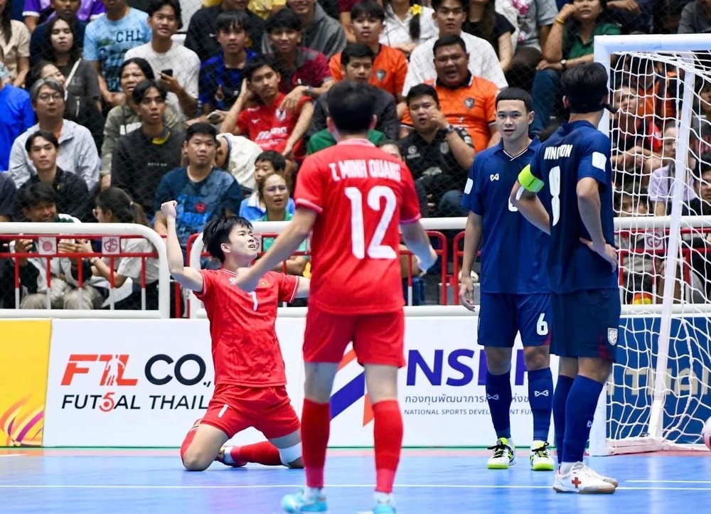 Sự trưởng thành của các cầu thủ trẻ tiếp thêm niềm tin cho đội tuyển futsal nam Việt Nam. Sự trưởng thành của các cầu thủ trẻ tiếp thêm niềm tin cho đội tuyển futsal nam Việt Nam.