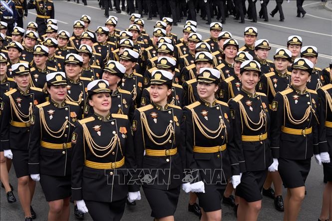 Nữ quân nhân tham gia lễ duyệt binh kỷ niệm 80 năm Ngày Chiến thắng phát xít tại thành phố Vladivostok, vùng Viễn Đông Nga ngày 9/5/2025. Ảnh: THX/TTXVN Nữ quân nhân tham gia lễ duyệt binh kỷ niệm 80 năm Ngày Chiến thắng phát xít tại thành phố Vladivostok, vùng Viễn Đông Nga ngày 9/5/2025. Ảnh: THX/TTXVN