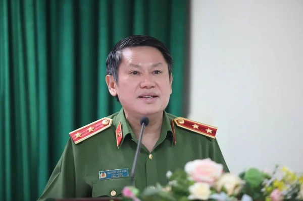 Trung tướng Nguyễn Văn Viện, Cục trưởng Cục CSĐT tội phạm về ma túy phát biểu tại hội nghị thông tin về kết quả đấu tranh chuyên án.