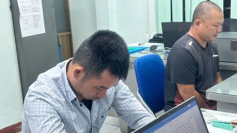 Đối tượng Võ Văn Hoài và đối tượng Hồ Thanh Xinh.