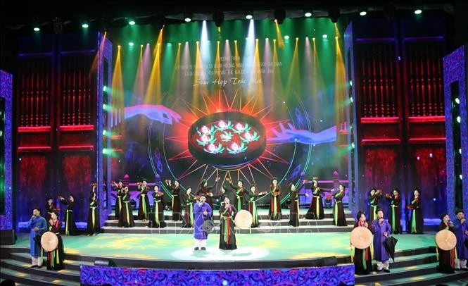 Chương trình nghệ thuật Dân ca Quan họ Bắc Ninh. Ảnh: Thái Hùng/TTXVN