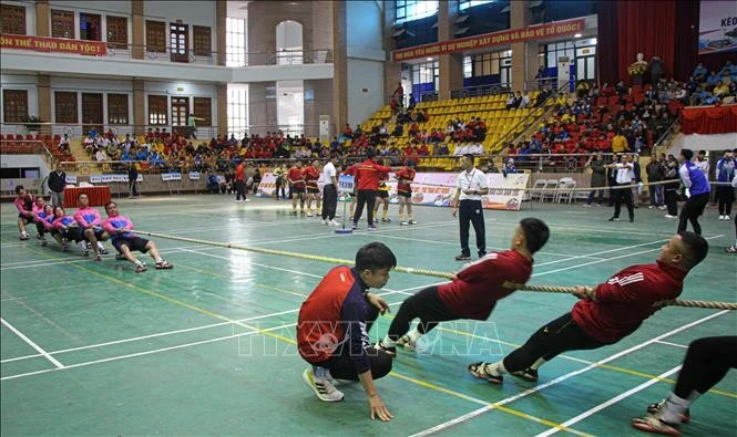 Đội Nghệ An và Hải Phòng tham gia thi đấu ở hạng cân 370 kg hỗn hợp tại lễ khai mạc.