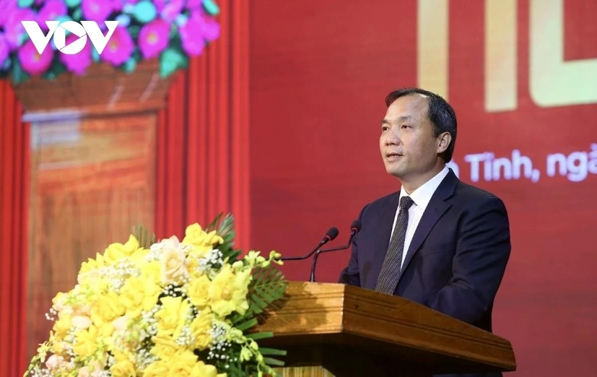 Bí thư Tỉnh ủy Hà Tĩnh, Hoàng Trung Dũng phát biểu tại buổi lễ