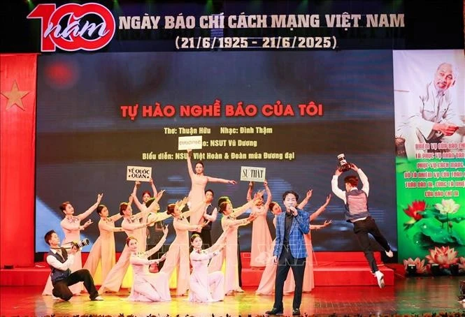 Một tiết mục nghệ thuật tại Chương trình.
