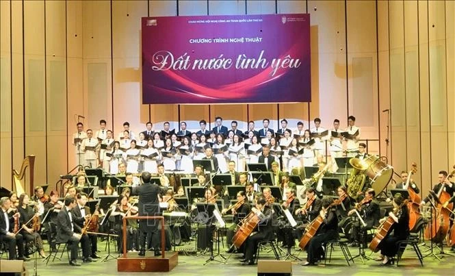 Tiết mục biểu diễn tại chương trình.