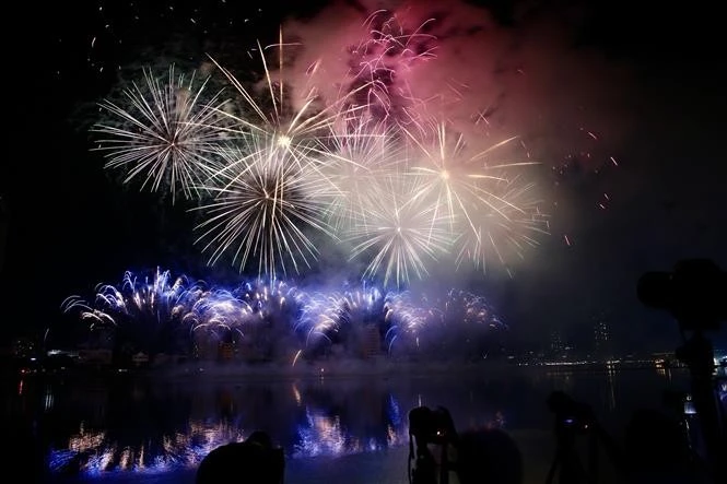 Màn trình diễn pháo hoa của đội Đà Nẵng. Ảnh: Trần Lê Lâm/TTXVN