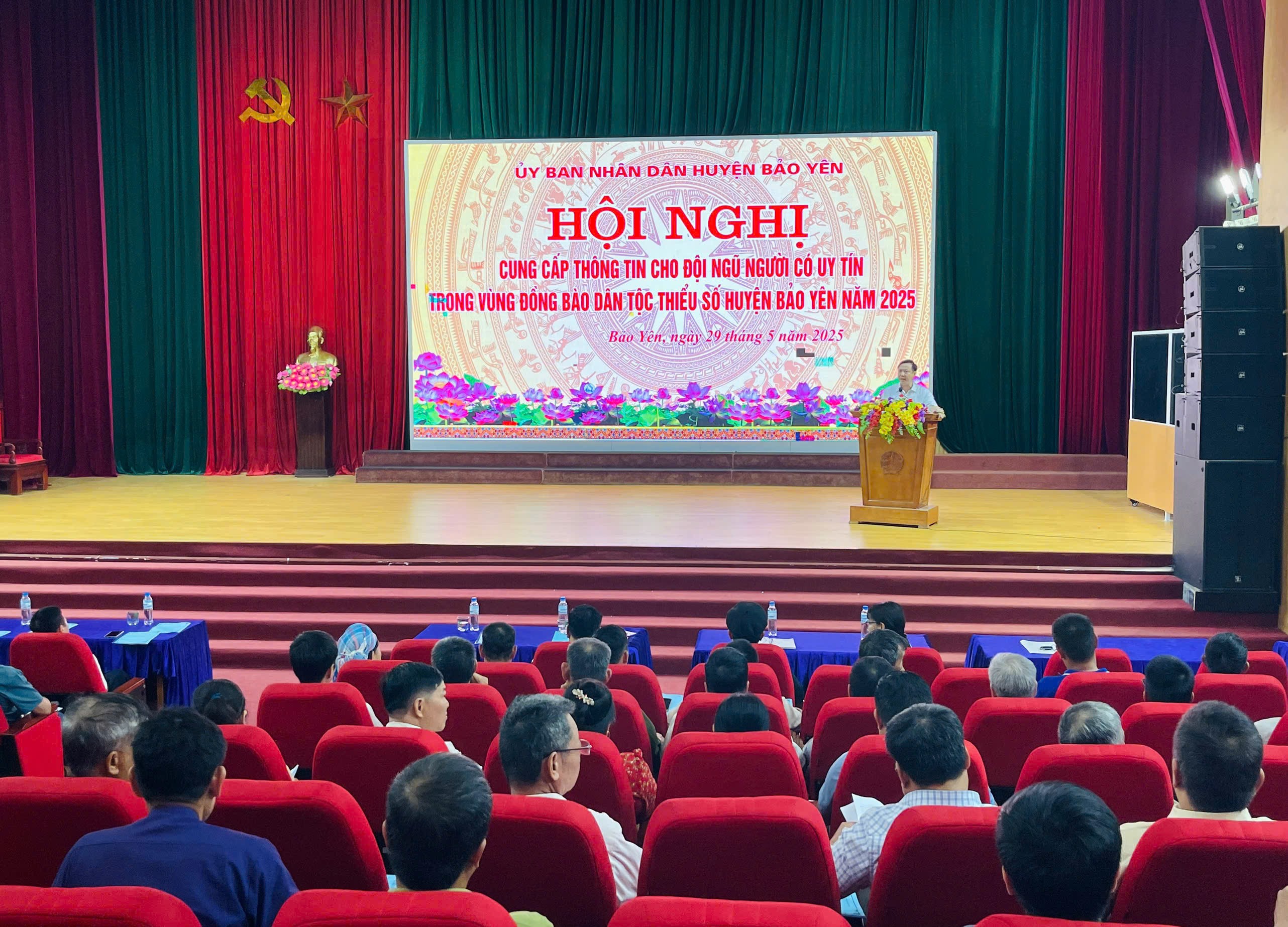 Quang cảnh hội nghị. quang-canh-hoi-nghi.jpg
