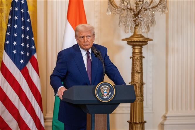Tổng thống Mỹ Donald Trump phát biểu tại cuộc họp báo ở Nhà Trắng, Washington D.C., ngày 14/2/2025. Ảnh: THX/TTXVN Tổng thống Mỹ Donald Trump phát biểu tại cuộc họp báo ở Nhà Trắng, Washington D.C., ngày 14/2/2025. Ảnh: THX/TTXVN