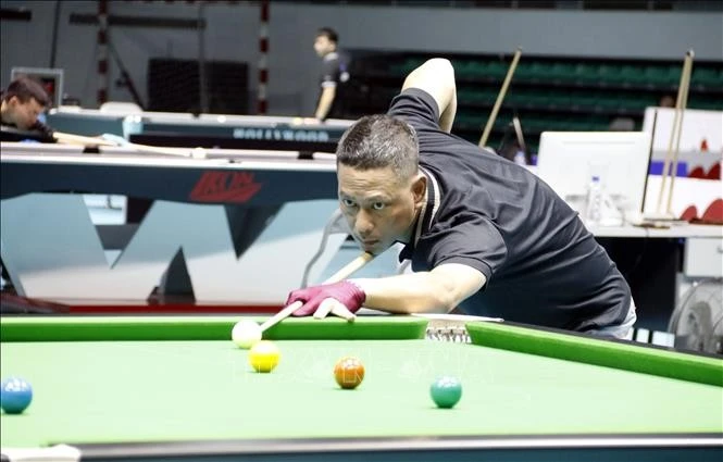 Vận động viên thi đấu nội dung nội dung Snooker 6 bi đỏ nam.