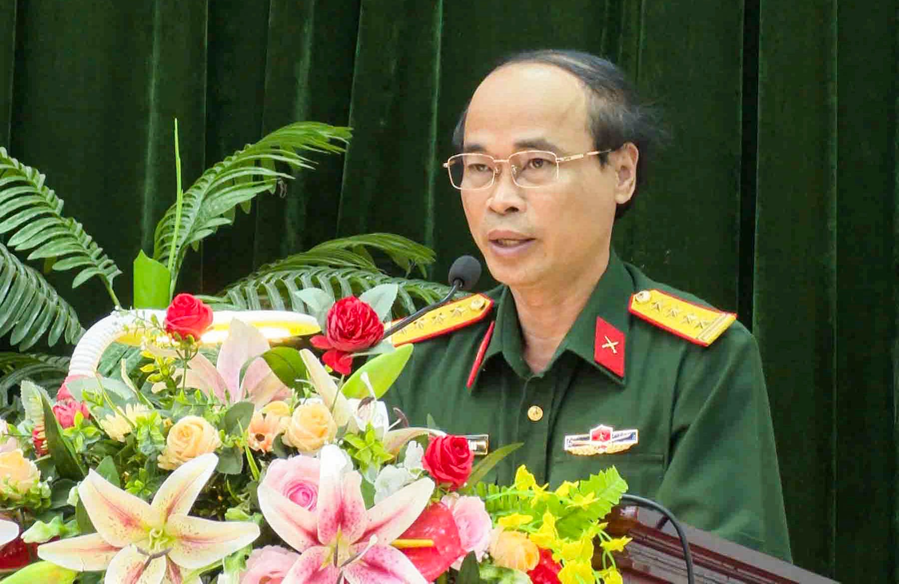 Đại tá Đỗ Thanh Lãng, Phó Chủ nhiệm Hậu cần - Kỹ thuật Quân khu 2 phát biểu tại hội nghị. dai-ta-do-thanh-lang-pho-chu-nhiem-hau-can-ky-thuat-quan-khu-2-phat-bieu-chi-dao.jpg