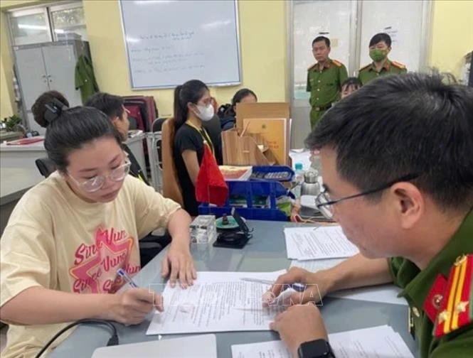 Các đối tượng làm việc tại cơ quan Công an.