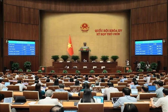 Quốc hội biểu quyết thông qua việc điều chỉnh Chương trình Kỳ họp thứ 9, Quốc hội Khóa XV. Ảnh: An Đăng/TTXVN