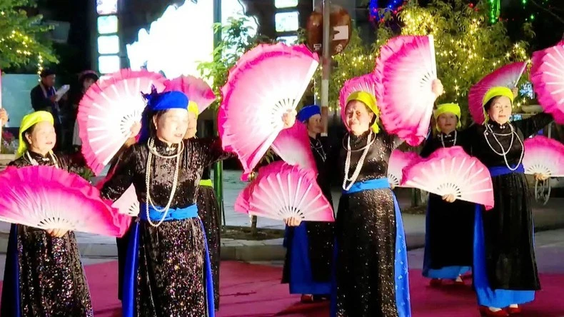 Nhiều tiết mục nghệ thuật sẽ được trình diễn trong những ngày diễn ra lễ hội.