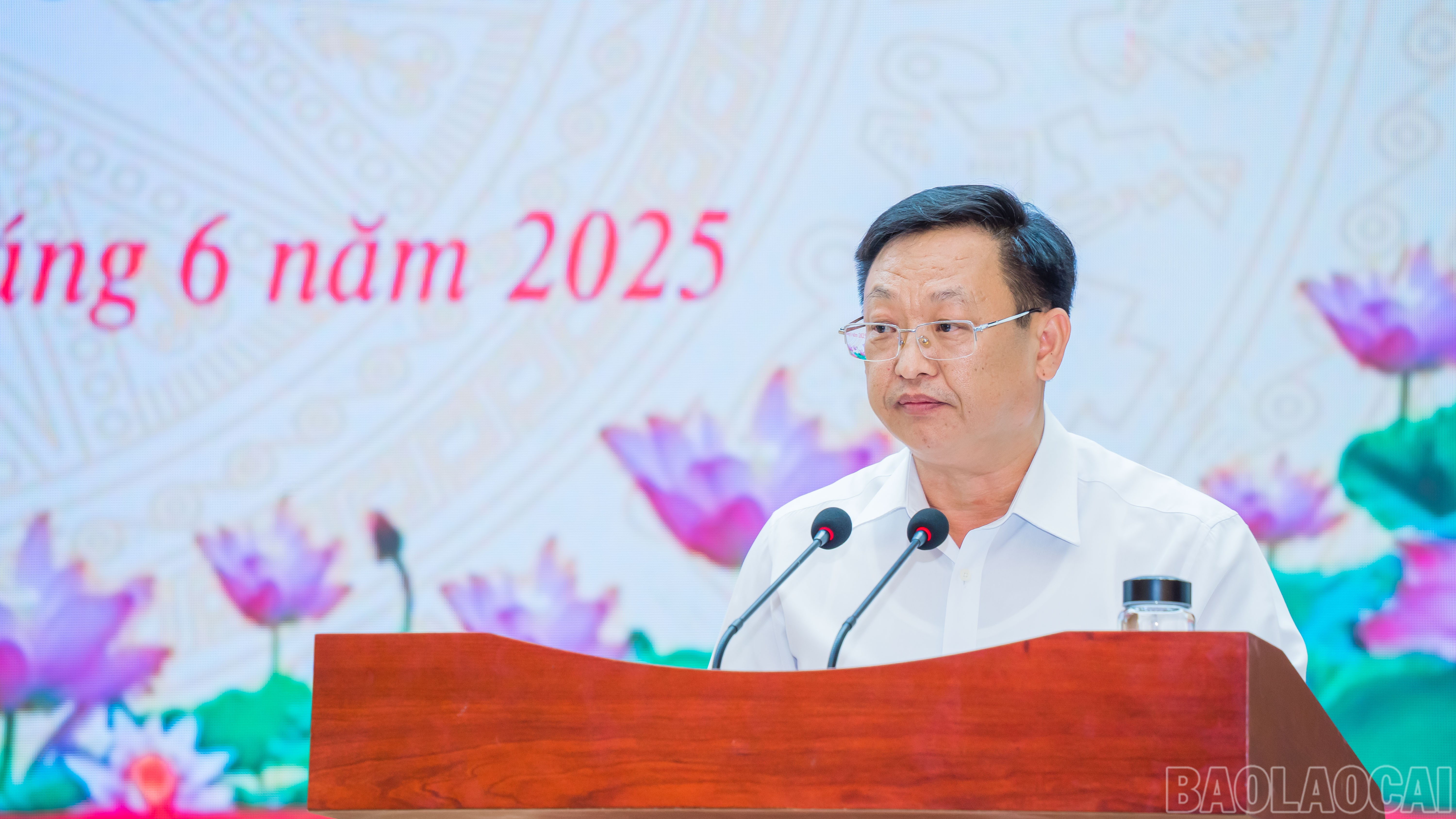 Bí thư Huyện ủy Mường Khương - Giàng Seo Vần phát biểu khai mạc hội nghị. baolaocai-br_dsc07233.jpg