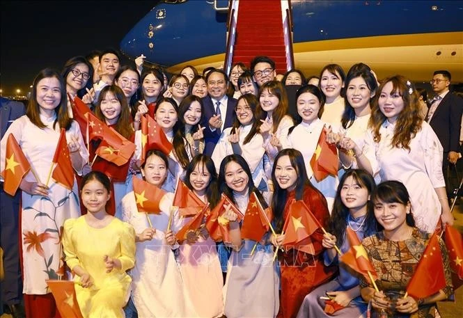 Lễ tiễn Thủ tướng Phạm Minh Chính kết thúc chuyến tham dự Hội nghị WEF 16 Thiên Tân và làm việc tại Trung Quốc.