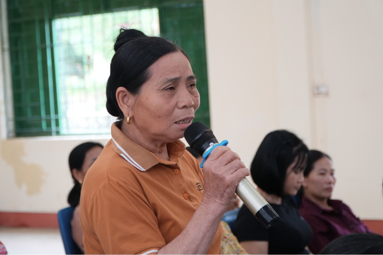 hoi-vien-phu-nu-kien-nghi.jpg