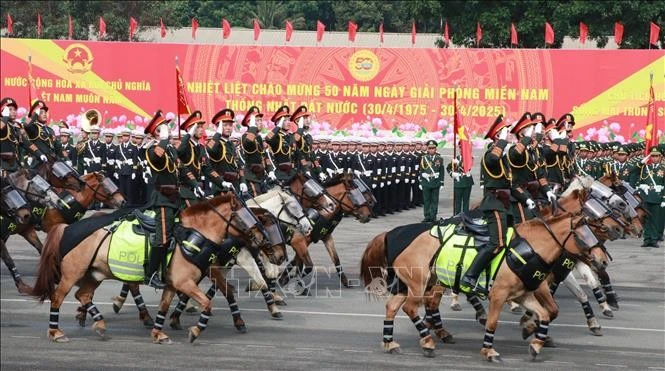 Lực lượng kỵ binh tham gia hợp luyện. Ảnh: Sỹ Tuyên/TTXVN