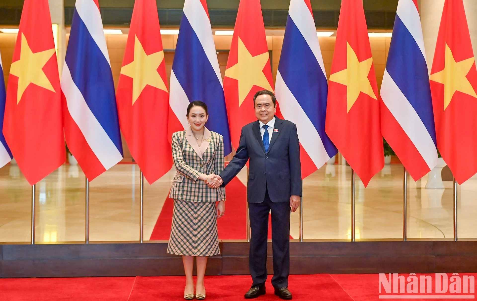 Chủ tịch Quốc hội Trần Thanh Mẫn và Thủ tướng Thái Lan Paetongtarn Shinawatra. (Ảnh: DUY LINH)