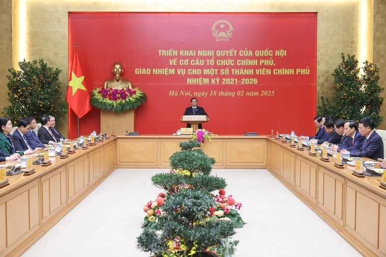 Thủ tướng Chính phủ Phạm Minh Chính giao nhiệm vụ cho các thành viên Chính phủ mới được bổ nhiệm.